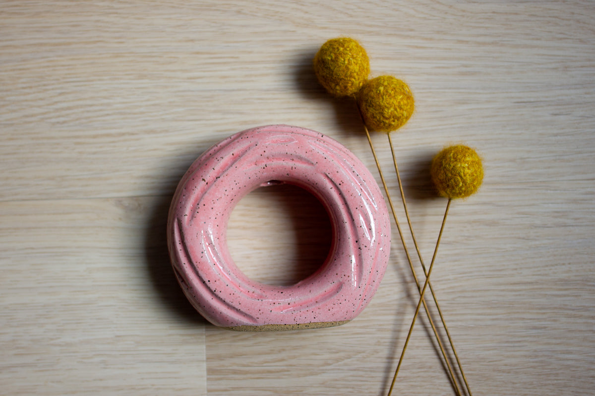Mini Donut Vase – Katie & Kin